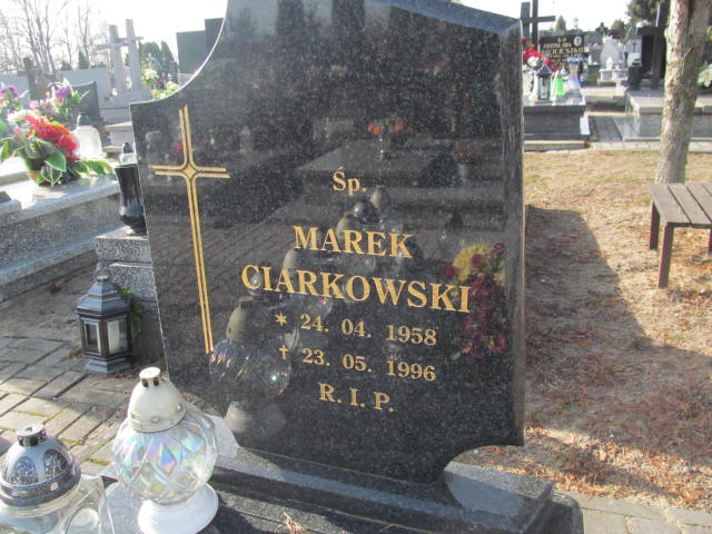 Marek Ciarkowski 1958 Wieruszów - Grobonet - Wyszukiwarka osób pochowanych